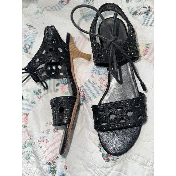 STUART WEITZMAN BLACK STUDDED PERFORATED SANDALS W/TIE 7.5N GHILLIE - Picture 1 of 4